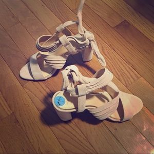 Jessica Simpson heels